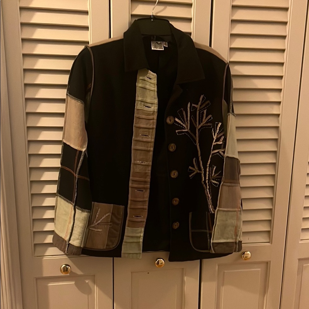 Parsley & Sage Black and Brown Embroidered Blazer
